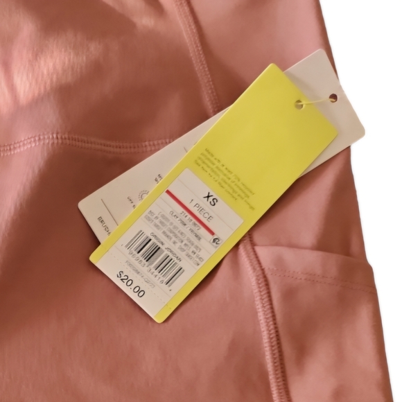 All in Motion Athletic Gym Shorts Women's size XS with Pockets - Picture 2 of 4